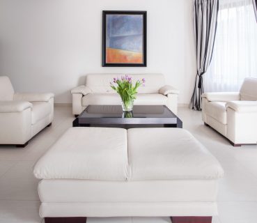 white-living-room-design-PBJMXTX-1080px-scaled.jpg